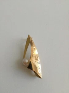 Spilla in oro 18k con perla - Foto 1 di 7