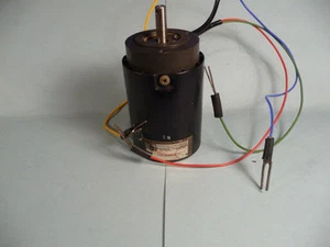 ROTATING COMP MOTOR ALTERNATING CURRENT 7200 RPM 400 HZ NSN:6105-00-308-2753 - Picture 1 of 3