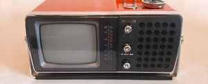 Universum SK-2216 – Vintage Fernseher – Sammlerstück - Bild 1 von 14