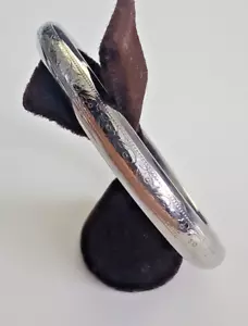 Vintage Avante Jewelry Minimalist Jewelry Silver Tone Bangle Bracelet New in Bag - Picture 1 of 6
