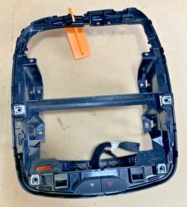 RENAULT CLIO DASHBOARD HAZARD DOOR SWITCH BRACKET 2015 MK4 (2012-16) 681048775R - Picture 1 of 6