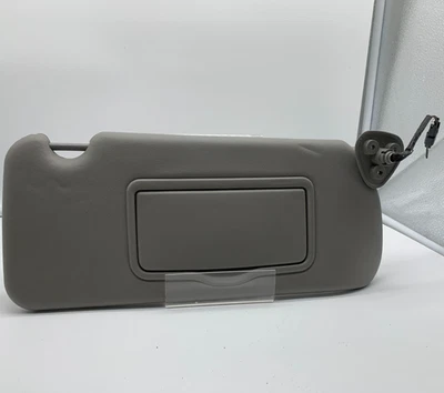 Viseira solar de passageiros Cadillac CTS cinza iluminado fabricante de equipamento original B03B46054 2003-2007 - Imagem 1 de 4