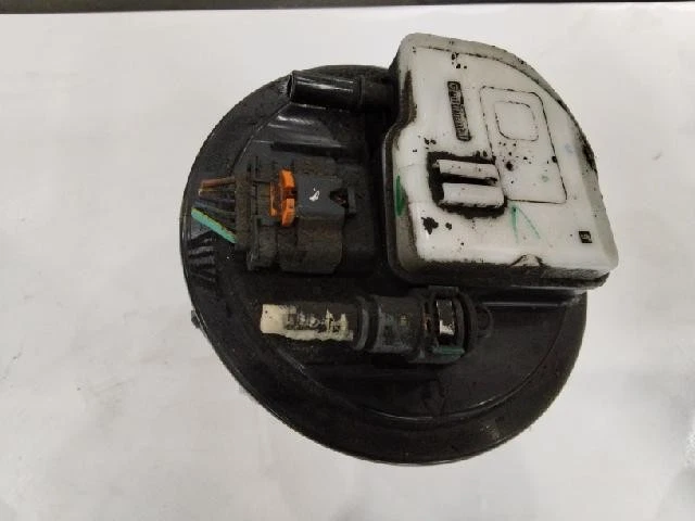 Peugeot 2008 e-HDi Feline L bomba de combustible 9804068280 Foto 1 de 4