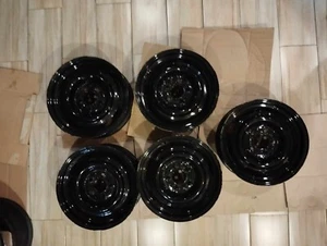 Classic Mercedes Benz Size 15" Steel Rims Set of 5 with part # 115 400 1602 - Picture 1 of 8