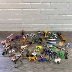 Lot of  Toy figurines ect.  Junk Drawer Disney Spider-Man Wwe Minecraft - Picture 1 of 7