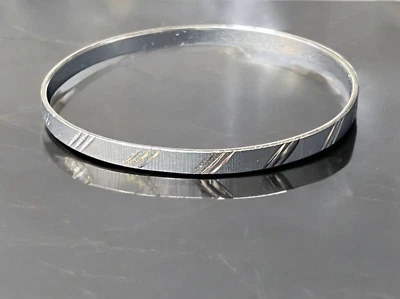 Pulsera Monet Triple Raya Dorada 8" Plateada Firmada En Muy Buen Estado Preciosa Foto 1 de 4