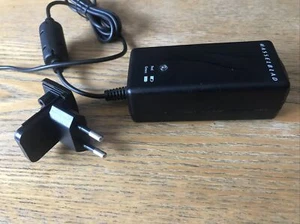 Hasselblad BCH-2 Chargeur de Batterie Chargeur UE ref 3053572 prise EUROPE # - Imagen 1 de 4