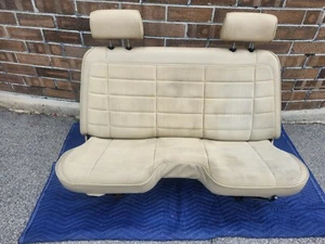 86-92 Jeep Comanche OEM Bench Seat Head Rests w/ Brackets & Feet Notch MINT Tan - Bild 1 von 20