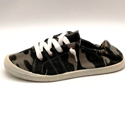 Maurices женщин кроссовок Mariah серый камуфляж шнурует вверх эластичный назад круглый носок 8 - Изображение 1 из 4