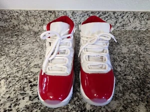 Nike Air Jordan 11 Retro Cherry Varsity rot weiß Größe 8 Schuhe Herren Basketball - Bild 1 von 8