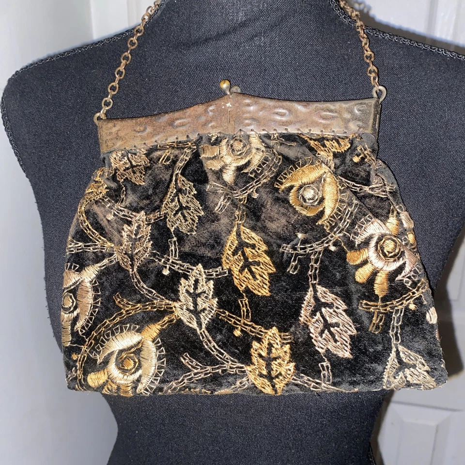 Antiguo Vintage Años 20 30 Terciopelo Floral Otoño ~ Bolso Monedero Joyas Cierre Triángulo Foto 1 de 4