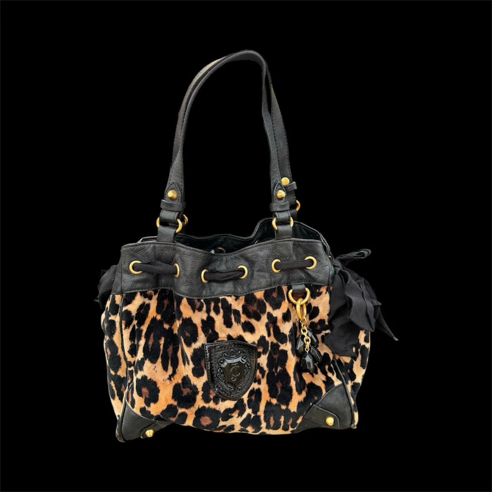 De Colección Juicy Couture Daydreamer Leopardo Guepardo Bolso Cartera Doble Asa Arco Y2K Foto 1 de 4