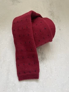 Corbata de cuello tejida con extremo cuadrado vintage STAFFORD rojo oscuro borgoña ~ usada - Imagen 1 de 5