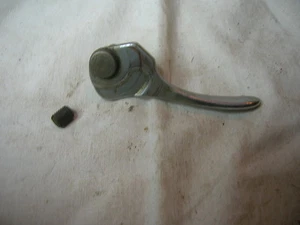 Singer sewing machine 15-91 pressure lever and set screw - Picture 1 of 1