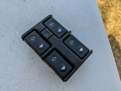 Paquete de interruptores de ventana eléctrica maestra BMW e32 e34 735il 535i 1379075 Foto 1 de 4