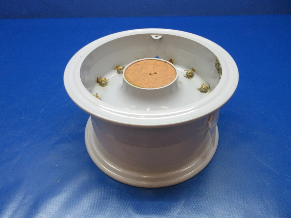 Rueda principal PZL-Mielec M-18 Dromader Kolo 800x260 P/N 141500001 NOS (0125-1501) Foto 1 de 4