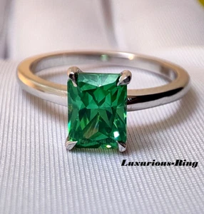 2 Ct Radiant Cut 925 Sterling Silver Wedding Ring With Green Cubic zirconia Ring - Picture 1 of 10