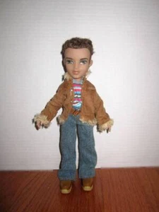 Muñeca Dylan Bratz Boyz 2002 de colección con su escuela ¡Genial! outfit - Imagen 1 de 5