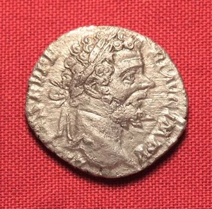 Antiker römischer Septimius Severus Silber Denar - Bild 1 von 2