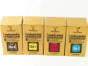 Toner sviluppatore Pitney Bowes PrintPowder CD600 CD6100 764 ciano magenta nero NOS - Foto 1 di 9