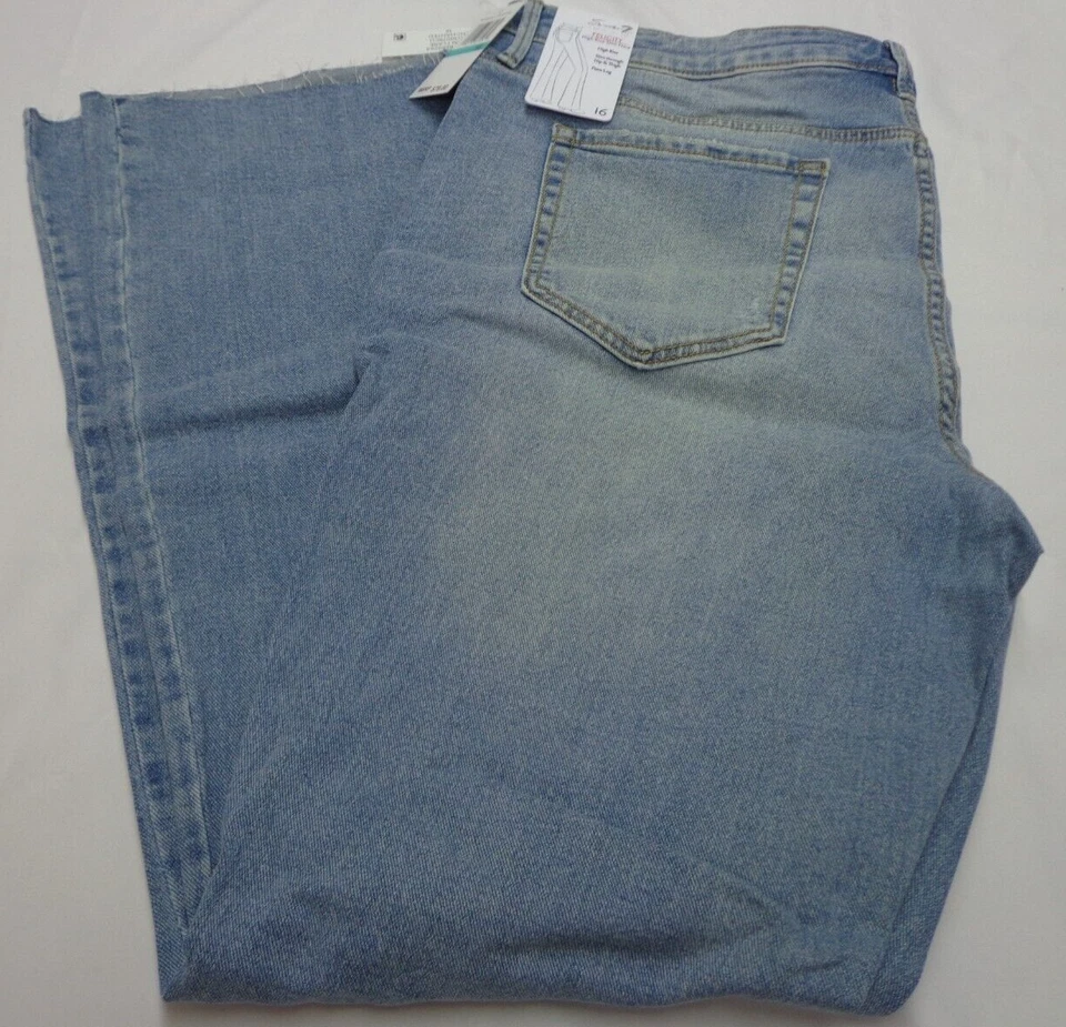 Seven7 Women's Slim Flare Jean Size 16 Enchanted