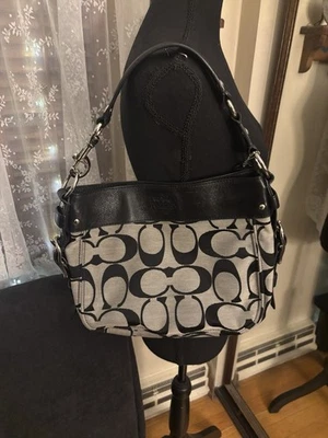 Bolso de Hombro Hobo Coach Y2K Zoe Negro Signature K0920-F12657 Foto 1 de 4