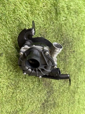 AUDI S4 S5 S6 S7 S8 2013-2017 BOMBA AUXILIAR SECUNDARIA INYECCIÓN DE AIRE SMOG OE 68 k Foto 1 de 4