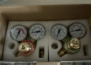 Sauerstoff Acetylen Regler Set CGA540 und CGA200 Einlassanschluss 9/16"-18" - Bild 1 von 3