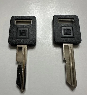2 NEW GM Logo OEM IGNITION "E" Key Blank Uncut 595311 B44P B44 01154606 b44gp Foto 1 de 2
