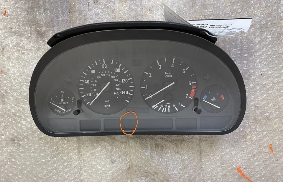 2004 - 2006 BMW X5 Instrument Cluster Speedometer Gauge 62-11-6-979-572 OEM - Image 1 of 4