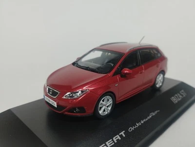 Voiture miniature 1/43 Seat Ibiza ST de 2009 - Photo 1/4