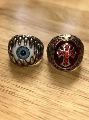 Anillo Plata Gema Roja Cruz y Plata Mal de Ojo Anillo Acero Inoxidable Talla 12-13 Foto 1 de 3