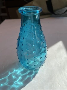 Jarrón vintage de vidrio en miniatura azul cobalto Hobnail - Imagen 1 de 4