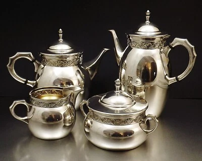 WMF SERVICE THÉ ET CAFÉ ART DECO 4 PIÈCES EN MÉTAL ARGENTE VERS 1920 - Photo 1/4