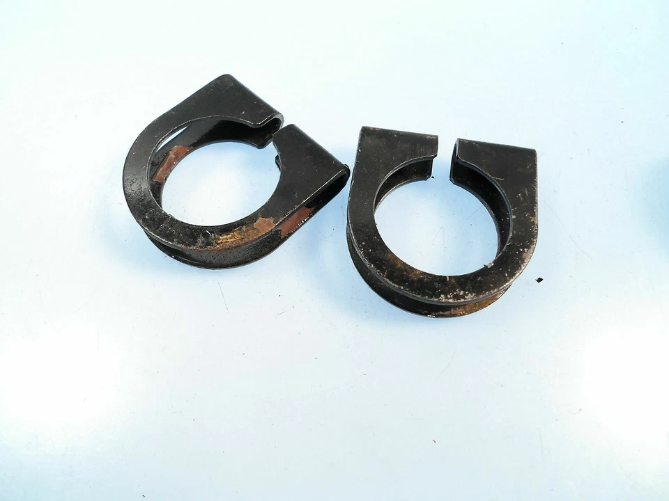 Clips de colector de escape Sunbeam Imp NOS originales de fábrica (CANTIDAD 2) 7100329 Foto 1 de 1