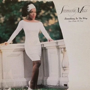 Stephanie Mills-Something In The Way Vinyl 7" Single.1989 MCA 1375. - Picture 1 of 4