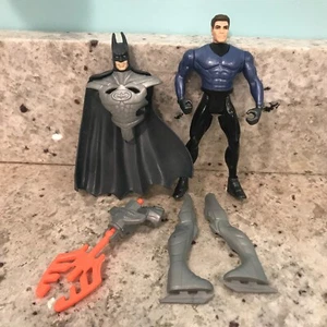 Kenner DC Comics 5" *BATTLE GEAR BRUCE WAYNE FIGURE* Batman & Robin 1997 - Foto 1 di 5