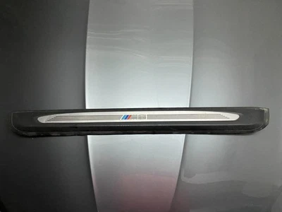 BMW M6 E63 / E64 V10 Door Sill Cover / Trim (left piece only- not a set) - Imagem 1 de 4