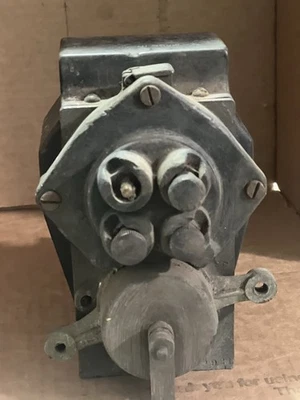 Antique Dixie 46 Magneto John Deere Tractor Parts  Barn Find - Image 1 of 4