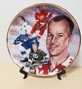Gordie Howe "POWER PLAY"  Gartlan Plate SIGNED - Picture 1 of 3