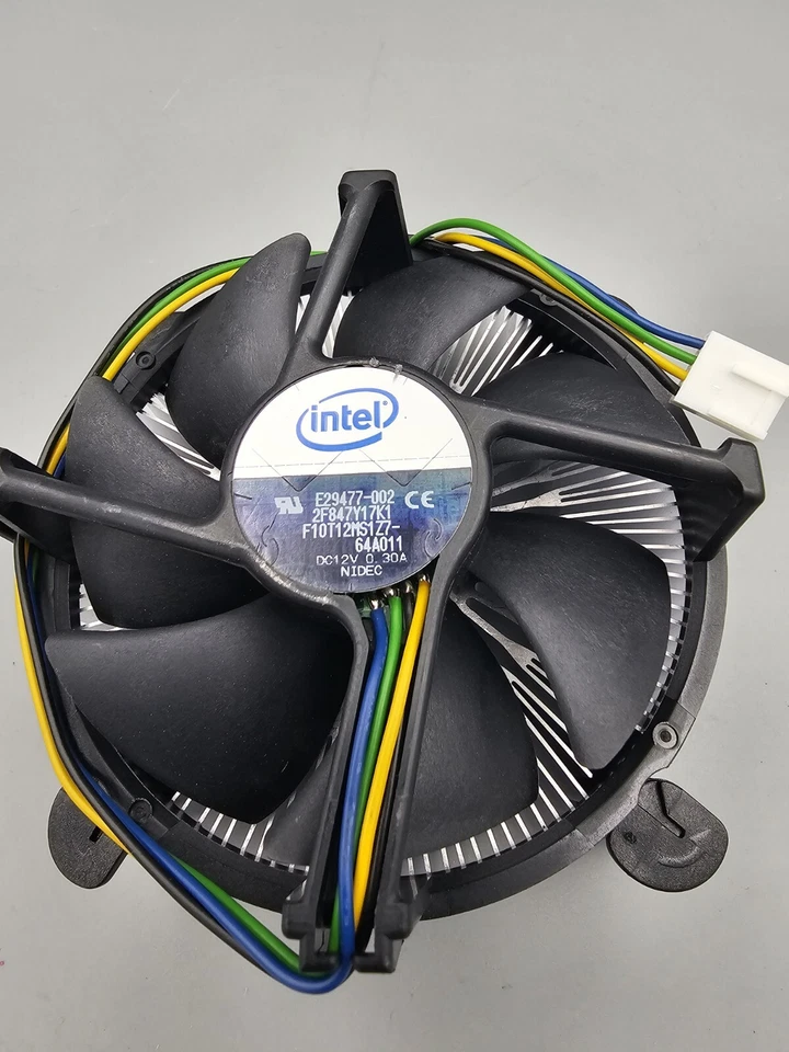 Intel E29477-002 CPU Cooler, Aluminum Heatsink - Image 1 of 3