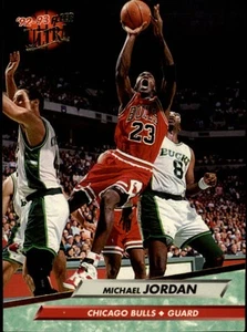 1992-93 Fleer Ultra #27 Michael Jordan Chicago Bulls - Picture 1 of 2
