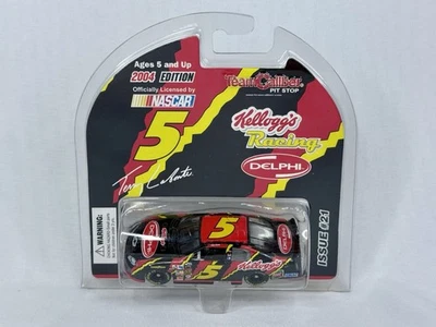 Terry Labonte #5 Delphi / Kellogg’s 2004 Monte Carlo 1:64 Team Caliber Pit Stop - Image 1 of 4