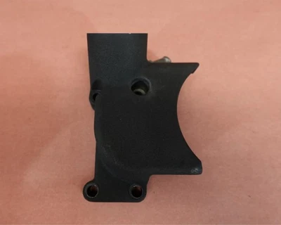 1999-2006 Harley Davidson Road King FLHRI Oil Filler Spout Housing - Imagem 1 de 4