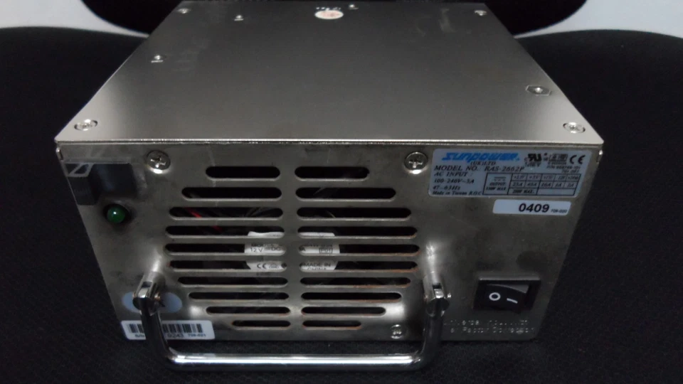 Fuente de alimentación HP Compaq para MSL5000 MSL6000 PSU 231668-001 412493-001 RAS-2662P Foto 1 de 1