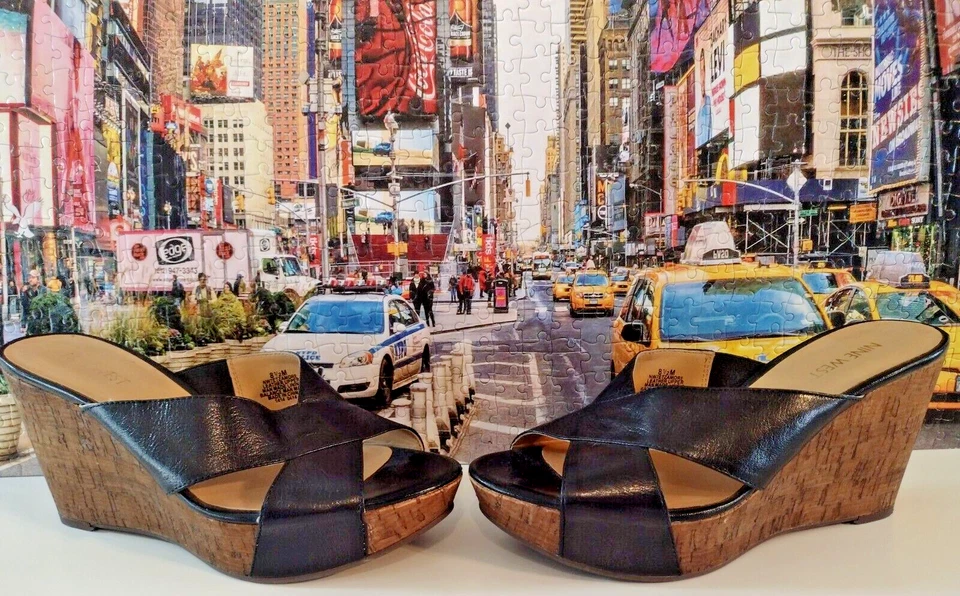 Sandalias de cuña Nine West negras de charol sin cordones punta abierta de corcho 8 1/2M - SIN caja Foto 1 de 4