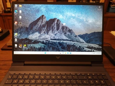 HP Victus 16-e0084ns Ryzen 5600h,8GB RAM, 512GB SSD,GTX 1650,16.1" 144Hz Espanol - Immagine 1 di 4