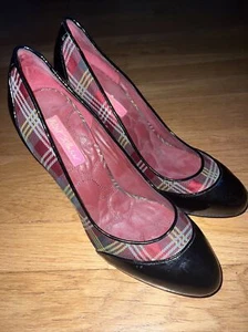 Betsey Johnson Red Tartan Plaid Heels 9 Black Patent Leather Pumps Shoes GUC - Picture 1 of 24