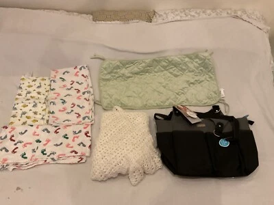 NEW CARTER'S DIAPER BAG AND 4 BABY BLANKETS - Image 1 of 4