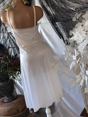 ВИНТАЖНЫЙ ШЕЛКОВИСТЫЙ МЕРЦАЮЩИЙ ПЛАТЬЕ СКОЛЬЖЕНИЯ ХИППИ ДЕНЬ СКОЛЬЖЕНИЯ ПЛАТЬЕ ДЕФИЦИТНЫЙ 36 38 КОТТЕДЖ CORE - Изображение 1 из 4